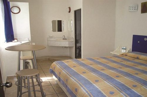 Uke Inn Hotel & Suites Xamaipak 툭스틀라 외부 사진